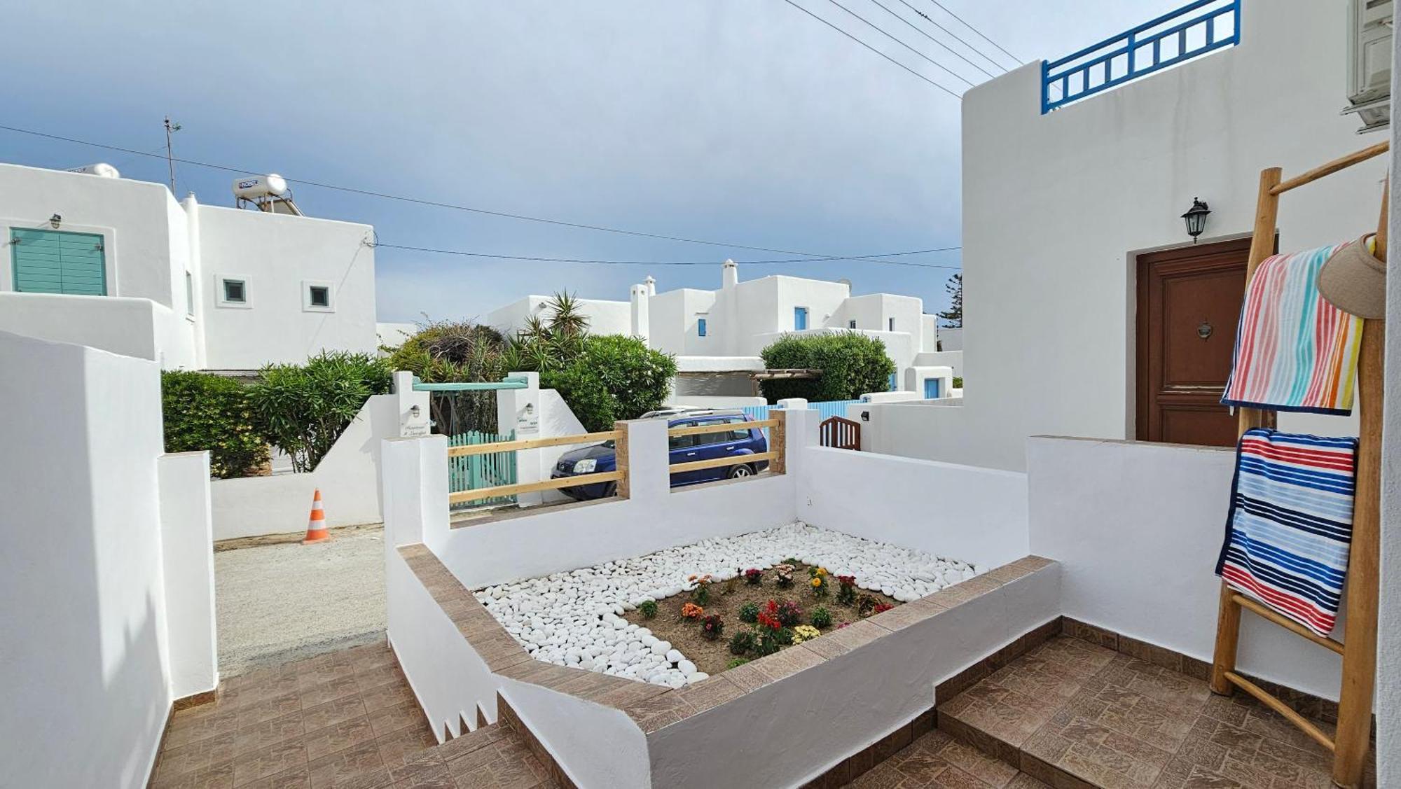 Captain Giorgos House Pollonia Exterior photo